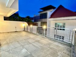 Sennett Avenue (D16), Semi-Detached #475861231